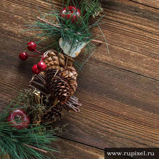 Гирлянда с сосновыми шишками