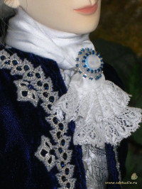 Кукла в историческом костюме