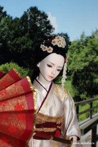 Японский исторический костюм, девушка в кимоно