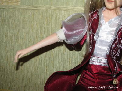 Изготовление каркасной куклы, прикрепляем руки и ноги